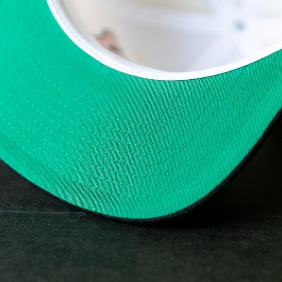 NWOT OBEY Worldwide Propaganda Snapback Hat - Picture 4 of 4